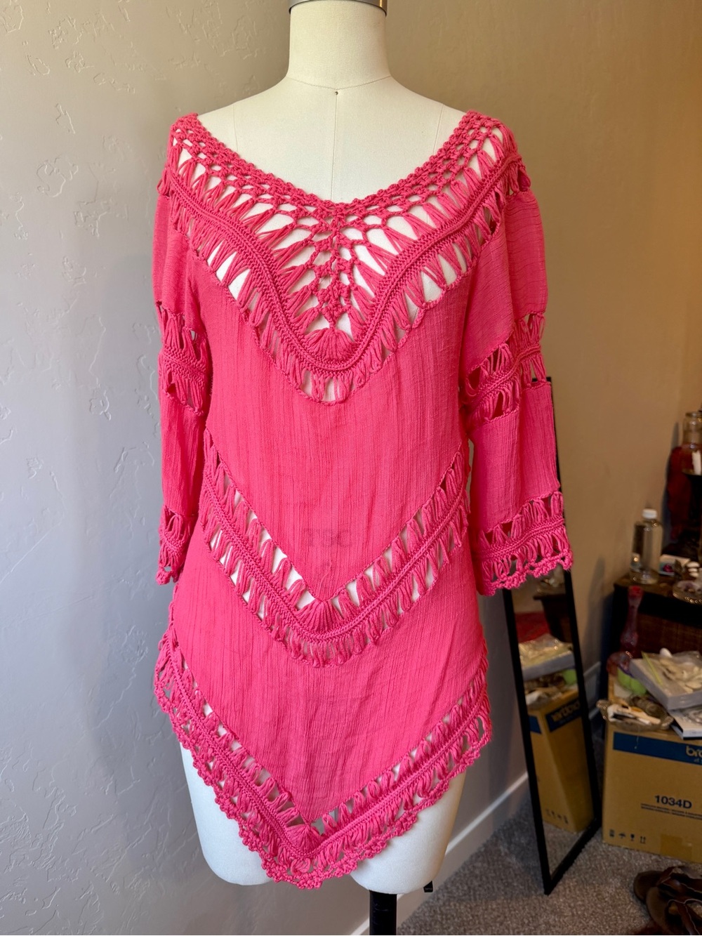 Vivid Importers Pink Crochet V-Neck Tunic Top- Medium